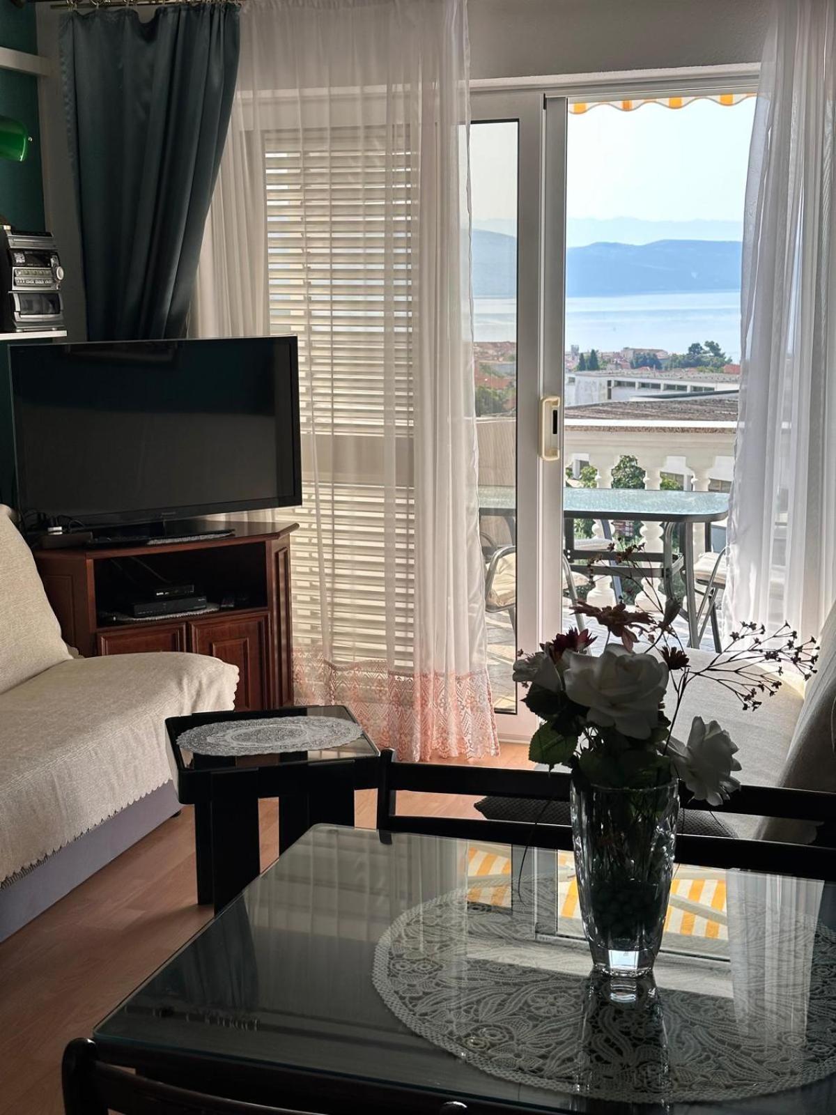 Apartmani Djurda クルク エクステリア 写真