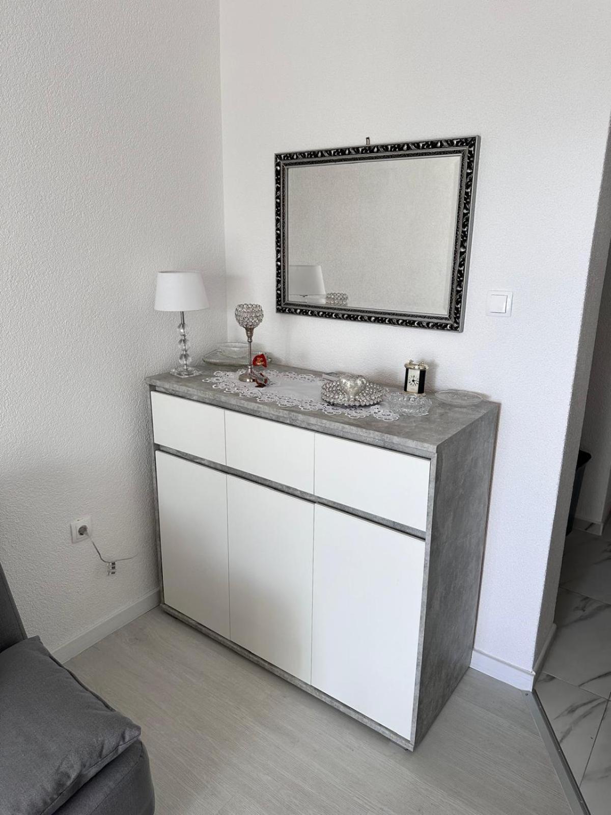Apartmani Djurda クルク エクステリア 写真