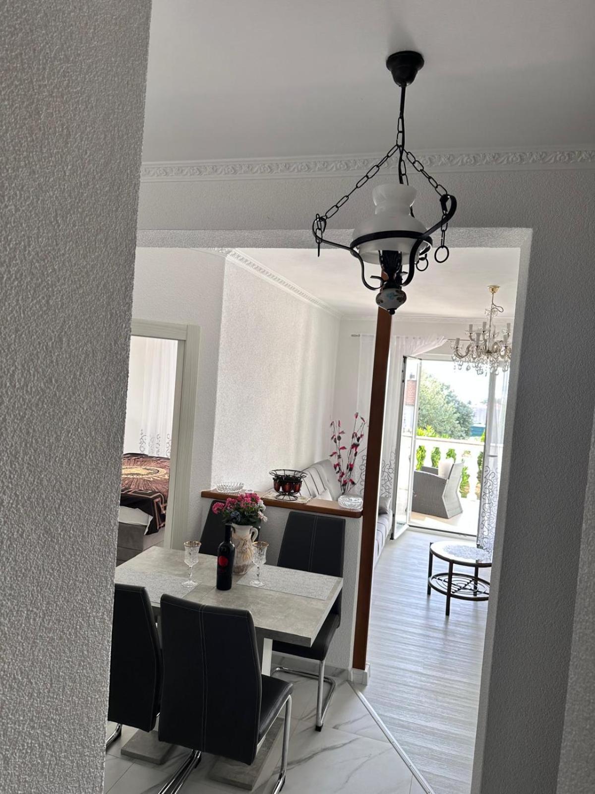 Apartmani Djurda クルク エクステリア 写真